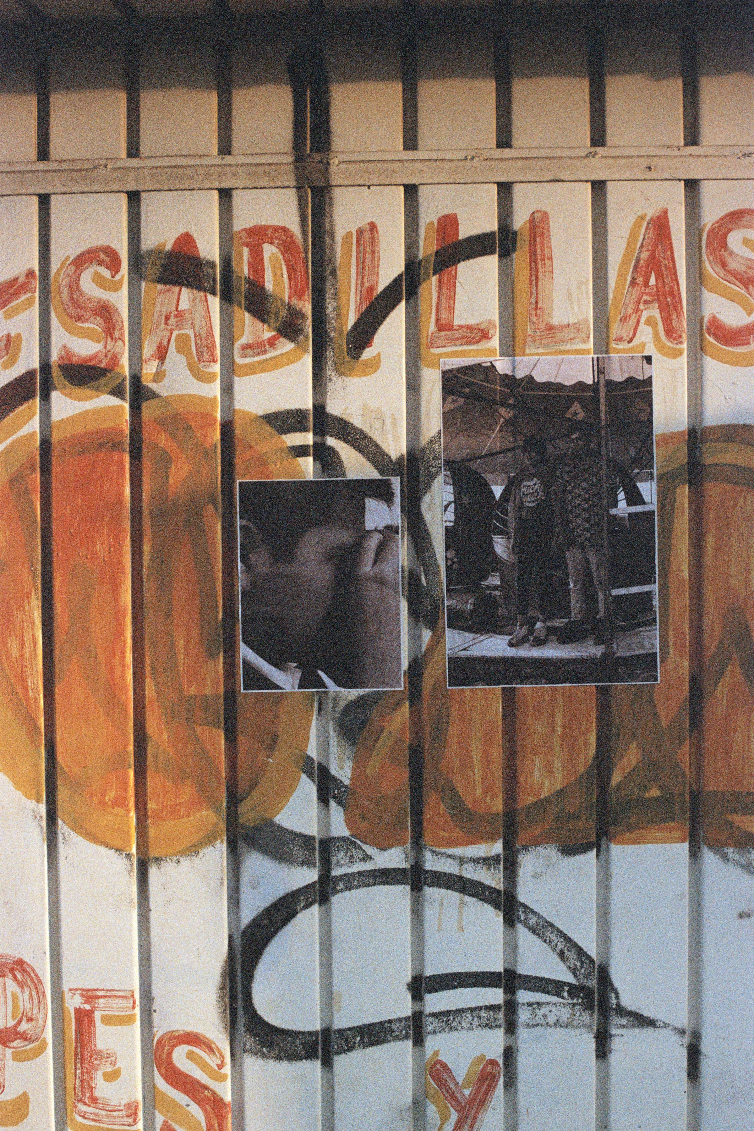 la exposición en las calles de Casas ARA